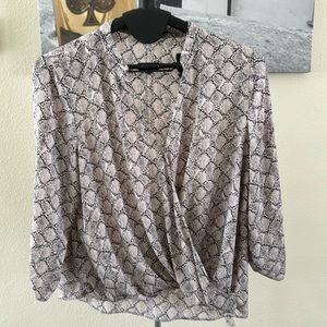 Beautiful ‘All in Favor’ blouse